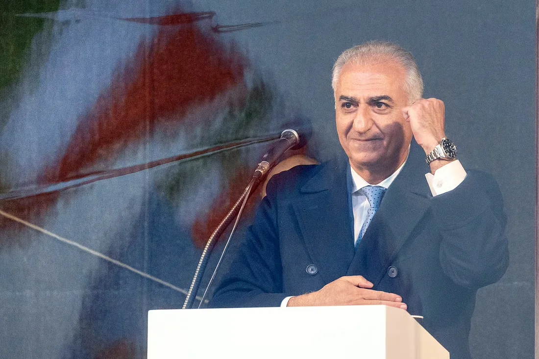 Crown Prince Reza Pahlavi at the lectern